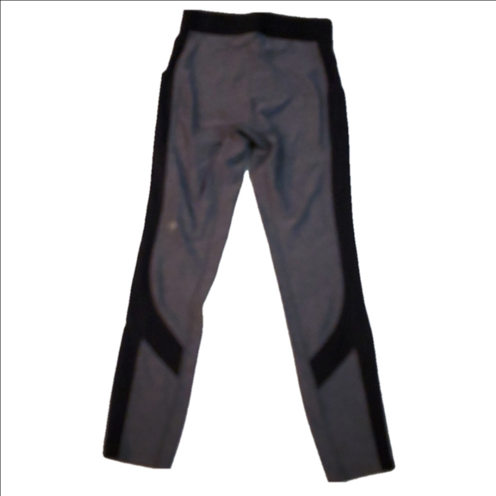 #748 Lululemon leggings spell out waistband size 6 b939.